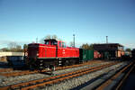 251 901 beim Rangieren im Bahnhof Putbus am 17.4.24