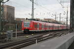 425 091 mit 425 XXX verl�sst den Bahnhof K�ln Messe/Deutz am 2.4.22  