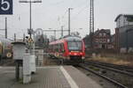 648 335/835 verl�sst als RE83 mit Ziel Kiel Hbf den Bahnhof L�neburg am 4.1.22