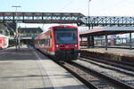650 018 mit 650 100 verl�sst als RB93 mit Ziel Friedrichshafen Hafen den Bahnhof Lindau Insel (ehemals Lindau Hbf) am 24.3.21