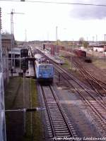 �BB Lok 1042 520-8 von Der Fu�g�ngerbr�cke in Bergen auf R�gen Fotografiert am 27.10.12