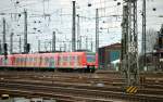 423 915-8 als S 3 bei der Einfahrt in Darmstadt Hbf am 04.02.2015.