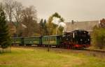 99 1785-7 mit P 1000 bei der Einfahrt in Neudorf am Morgen des 25.10.2015