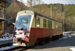 187 017-5 wartet auf seine Tour als N 8987 in Eisfelder Talmühle am 03.04.2015.