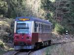 187 019-5 in Richtungen Alexisbad  kurz vor dem Bahnübergang an der B 242 am 24.