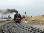 Einfahrt 99 222 in  dem Bahnhof Brocken  am 25.