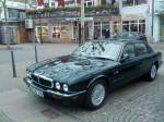 PKW Jaguar XJ excellence in der Innenstadt von Bad D�rkheim am 17.11.2013