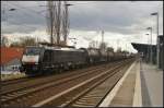 CTL ES 64 F4-201 / 189 201, inzwischen ohne den auff�lligen CTL-Schriftzug, mit einem Kesselwagen-Zug am 13.04.2013 in Berlin-Karow