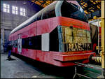Ein erster Prototyp der Baureihe 670, auch „Demonstrator“ genannt, wurde der Öffentlichkeit im Herbst 1994 und bei der Messe Innotrans im Oktober 1996 in Berlin vorgestellt.