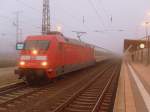101 040 mit IC 145 am 06.11.2011 in Stendal.