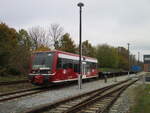 insel-rugen/867899/in-der-putbuser-ecke-standam-01november In der Putbuser Ecke stand,am 01.November 2024,der 'kleine' HANS 672 908.