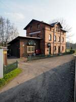 Bahnhof Friedewald (in Privatbesitz) an der L��nitztalbahn am 12.04.2016.