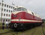 118 118-9 vom Mecklenburgischen Eisenbahn-und Technikmuseum stand zu den Schweriner Modellbahn-Tagen drauen zur besichtigung.29.09.2012