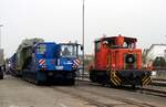 Gmeinder Wielandlok im Bahnhof V�hringen am 08.03.2016. Der von der Schiene auf Stra�entransport umgesetzte ca. 375 to Trafo im Transport-Schnabel ist auf zwei Daher-Schwertransporter umgesetzt und wird sich seinen Weg durch V�hringen bahnen - �brigens die letzte Fahrt durch V�hringen; es wurde eine Umladestation geschaffen, die eine leichtere Zustellung erm�glicht.