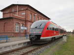 Die Bahn ist wieder auf der Strecke von Velgast nach Barth zurück gekehrt.Am 28.Dezember 2019 stand der ehemalige Dresdner 642 540 nach Velgast.