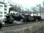 S 3/6 Nr.3673 und 18 316 Badische IV h 1005 fahren in Doppeltraktion aus Ulm aus am 29.03.1997.