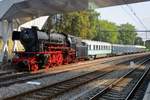 Dampfpendel mit 23 076 der VSM treft am 2 September 2018 in Dieren ein.