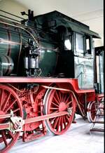 P 8 Nr.2412 im Werksmuseum der LHB/Alstom in Salzgitter-Watenstedt im Februar 1980; Führerhaus und hintere Antriebsachsen.