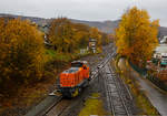  Die KSW 44 (92 80 1271 004-4 D-KSW) die MaK G 1000 BB der KSW (Kreisbahn Siegen-Wittgenstein) fährt als Lz am 16.11.2020 von Herdorf ind Richtung Burbach los.
