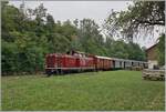 Die Diesellok 211 041-9 (92 80 1211 041-9 D-NeSA) verlsst mit ihrem  Morgenzug  den Bahnhof Epfenhofen. 

27. August 2022