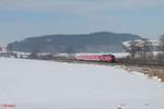 218 498-4 überführt den 628 559 als Lr 72393 von DC (Chemnitz) - MMF (Mühldorf) bei Lengenfeld.