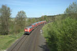 218 403-3 mit dem RE2 RE4861 Hof - München bei Röslau.