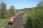 218 403-3 mit dem RE2 RE4861 Hof - München bei Röslau.