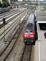 218 432-3 mit Nahverkehrszug in Ulm am 19.09.2019.