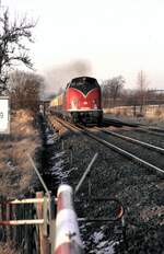 220 068-1 f�hrt von Braunschweig nach Wolfenb�ttel am 24.02.1983.