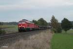 232 703-9 mit einer ihrer letzten Aufgaben vor der HU in Cottbus, hier mit dem 51750 Nrnberg - Leipzig Engelsdorf bei Naabdemenreuth.