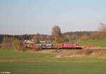 232 569 zieht kurz vor Reuth bei Erbendorf den EZ 45366 nach Nürnberg.