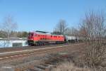 233 357-2 wartet in Pechbrunn mit dem Kesselzug Nrnberg - Hof auf die Weiterfahrt.