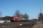 233 357-2 wartet in Pechbrunn mit dem Kesselzug Nrnberg - Hof auf die Weiterfahrt.