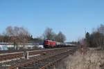 233 357-2 wartet in Pechbrunn mit dem Kesselzug Nrnberg - Hof auf die Weiterfahrt.