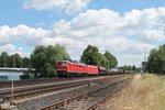 233 525-5 zieht die 145 010 und den 51722 NNR - LLE Frankenwald Umleiter durch Pechbrunn.