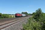 233 112-2 zieht den M62593 nach Grafenwöhr Lager kurz vor Wiesau bei Schönfeld.