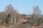 294 717 erreicht Marktredwitz mit einer bergabe aus Hof die nur aus 1 Holztransportwagen besteht.