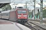 Hier rollt die DB Lok 101 116-2 auf Gleis 1 ein mit dem IC und fhrt dann in Richtung Frankfurt Flughafen. Aufgenommen am 13.09.11