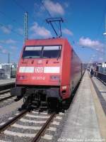 101 017-2 mit InterCity mit ziel Ostseebad Binz im Bahnhof Bergen auf Rgen am 28.4.13