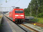 101 137 mußte mit dem Leerpark Binz-Stralsund,am 08.August 2020,wegen haltzeigendes Signal in Bergen/Rügen halten.