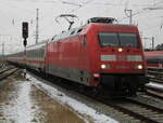101 018 mit  IC 2263(Binz-Hamburg)bei der Einfahrt im Rostocker Hbf.30.01.2026