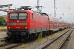 Die etwas dreckige :-) 112 114 mit RE 4356 von Berlin-Südkreuz nach Rostock Hbf bei der Einfahrt im Rostocker Hbf.01.07.2023