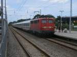 115 114 durfte,am 09.Juli 2011,den IC 2353 Erfurt-Binz von Stralsund nach Binz bringen,whrend am Schlu 101 079 mitlief.Nach der Ankunft lief der Zug als Leerpark von Binz nach Stralsund mit beiden