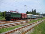 Mit dieser Wagenreihung und der PRESS 242 001 kam,der Nachtsonderzug,aus Zwickau,drei Mal nach Bergen/R�gen.Bei dr�ckender Hitze stand der Zug am 20.Juni 2026,in Bergen/R�gen.