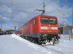 Diesmal auf Gleis 4 in Bergen/Rgen stand 112 103-7 am 23.Mrz 2013.