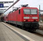 143 070-1 mit S3(Rostock-Gstrow)kurz vor der Abfahrt im Rostocker Hbf.28.06.2013