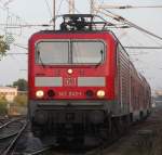 143 843-1 mit S 2 von Gstrow nach Warnemnde bei der Einfahrt im Bahnhof Rostock-Bramow.19.07.2013