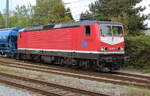 Triangula 143 567-6 mit 95482 von Rostock-Bramow nach Lutherstadt-Wittenberg Piesteritz bei der Ausfahrt in Rostock-Bramow.15.05.2026