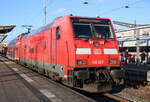 BR 146/870222/146-267-mit-twindexx-kopf-am 146 267 mit Twindexx Kopf am 13.12.2024 im Rostocker Hbf.