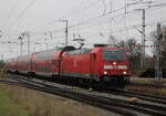 146 222-5 mit RE5 von Berlin-Südkreuz nach Rostock Hbf bei der Einfahrt im Rostocker Hbf.19.12.2025